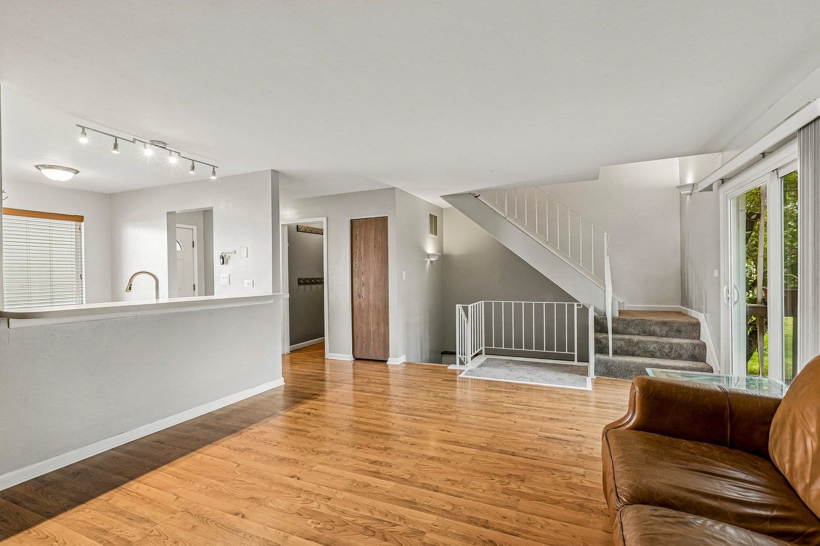 224 Raintree Court, Aurora, IL 60504 224 Raintree Court, Aurora, IL 60504