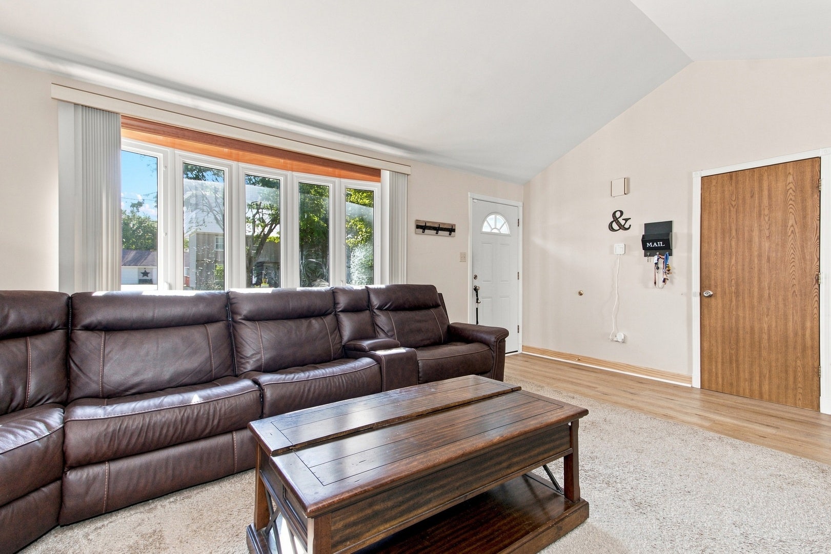 1713 Bataan Street, Joliet, IL 60435