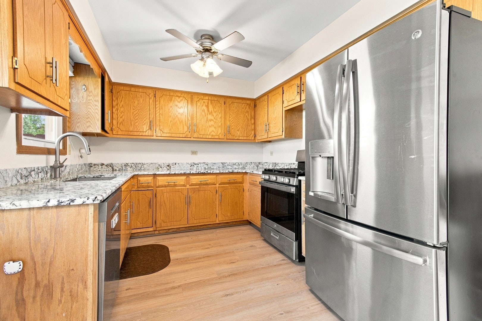 1713 Bataan Street, Joliet, IL 60435