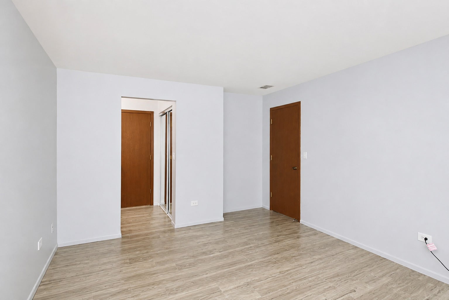 15 Creekside Circle, #C, Elgin, IL 60123 15 Creekside Circle, #C, Elgin, IL 60123