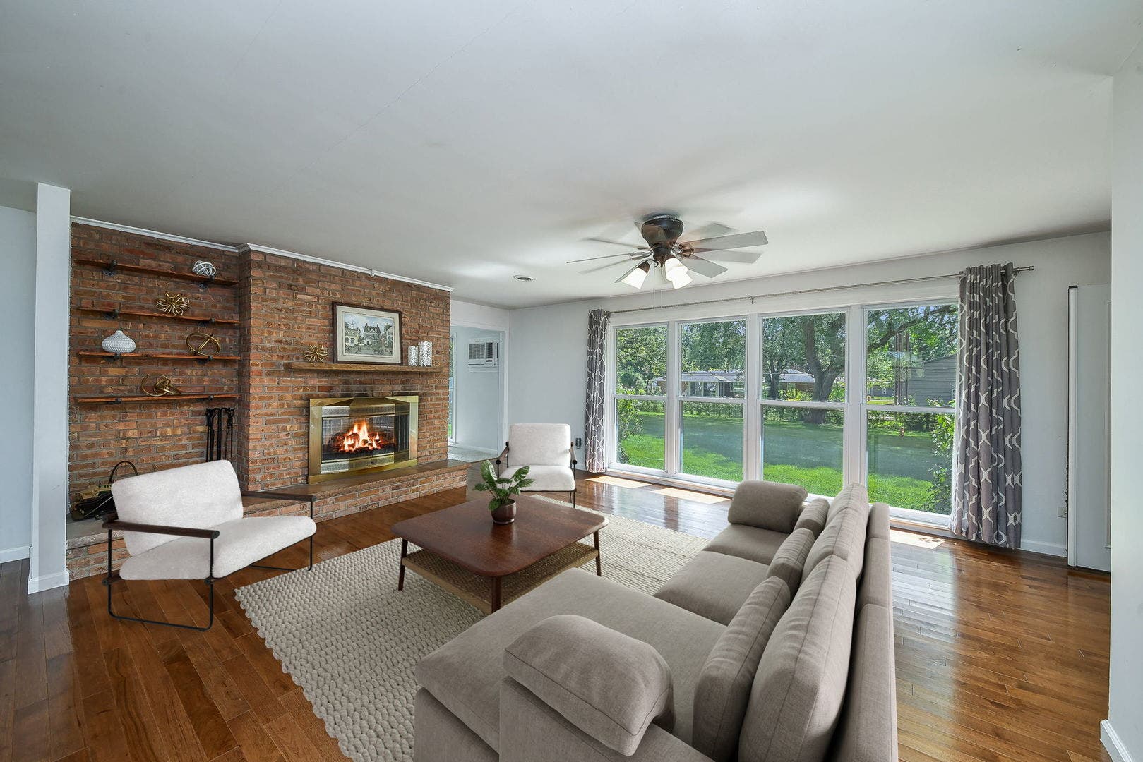 1125 Forest Drive, Elgin, IL 60123 1125 Forest Drive, Elgin, IL 60123