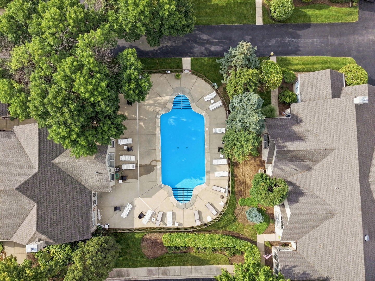 3335 Timbers Edge Circle, Joliet, IL 60431 Pool.