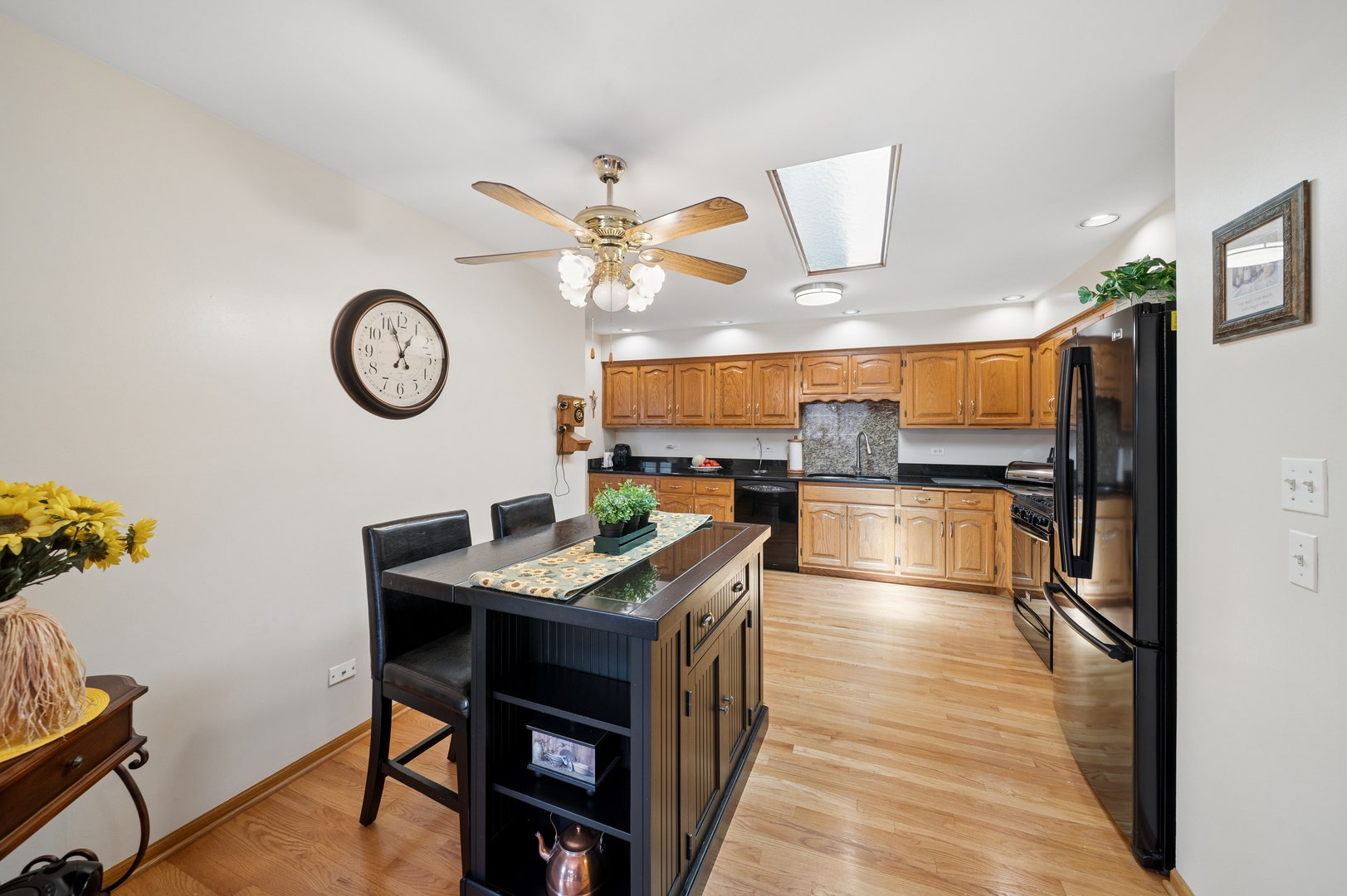 17329 S Carlyle Court, Tinley Park, IL 60487