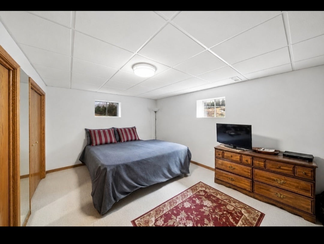 17329 S Carlyle Court, Tinley Park, IL 60487
