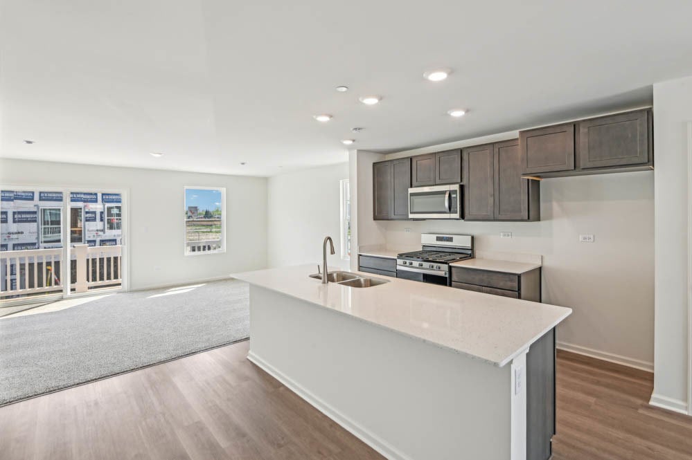 17392 Ulster Drive, Tinley Park, IL 60477 17392 Ulster Drive, Tinley Park, IL 60477