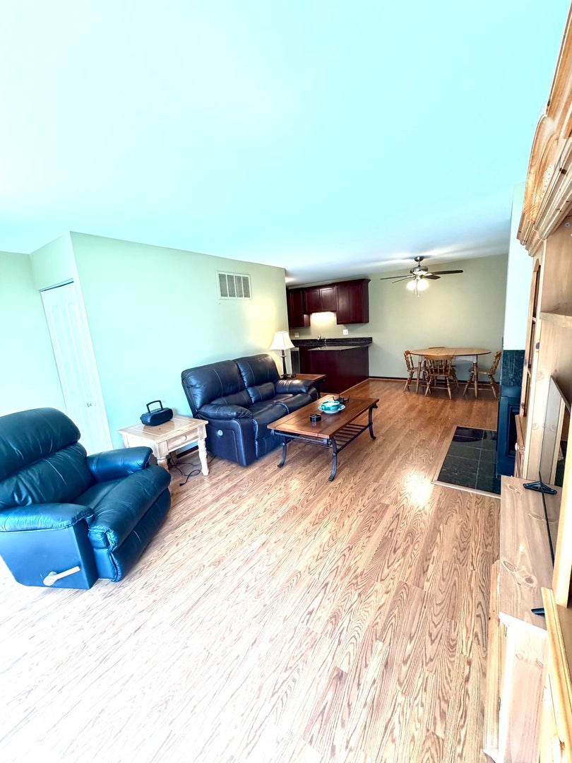 7311 Baybury Road, Downers Grove, IL 60516