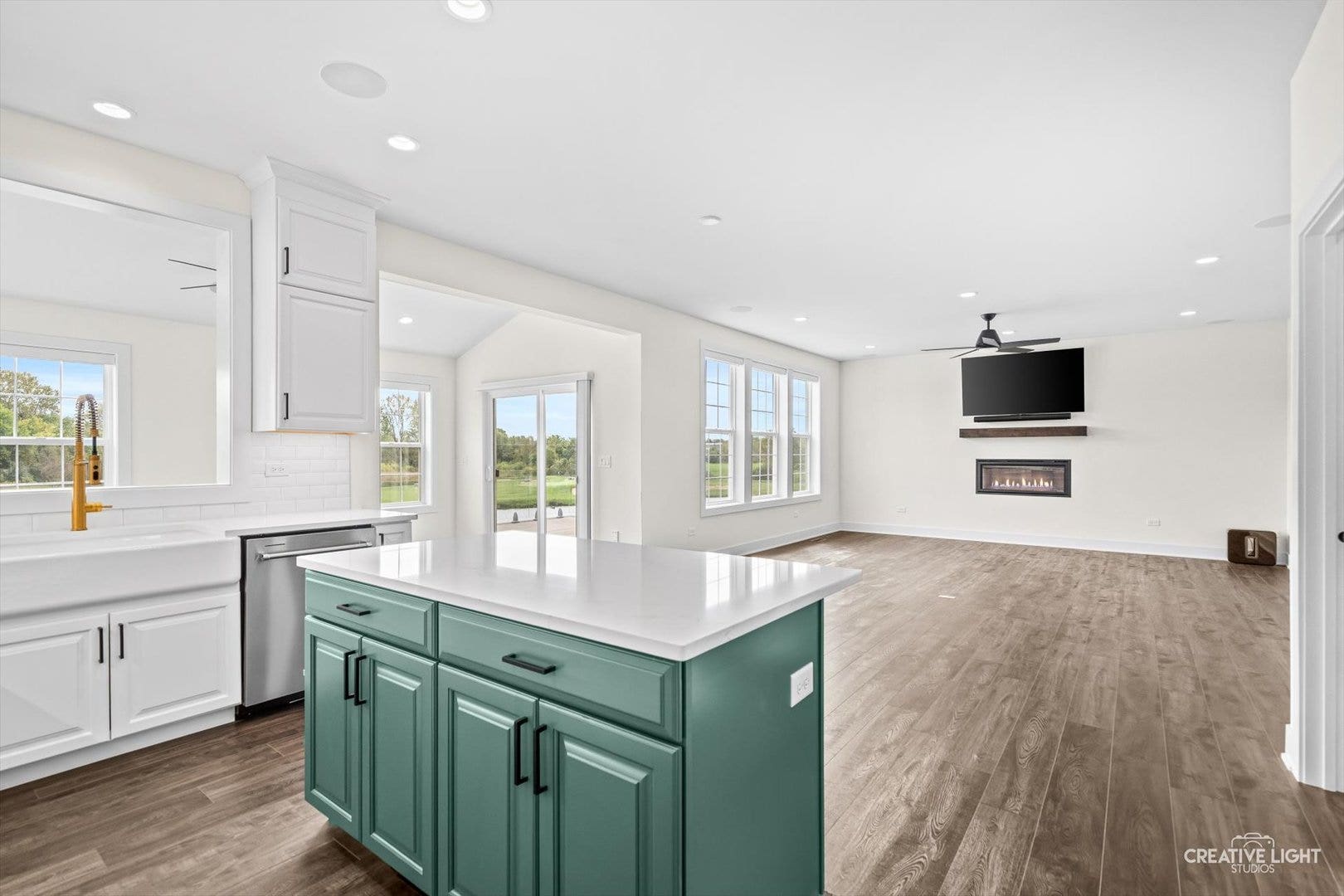 3527 S Riding Ridge, Elgin, IL 60124 3527 S Riding Ridge, Elgin, IL 60124
