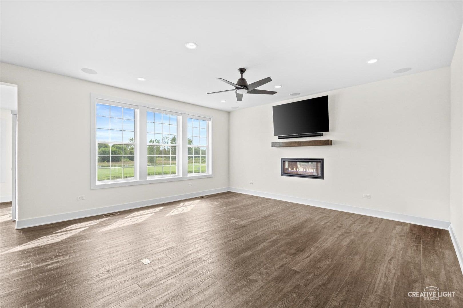 3527 S Riding Ridge, Elgin, IL 60124 3527 S Riding Ridge, Elgin, IL 60124
