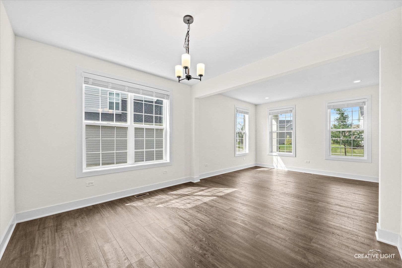 3527 S Riding Ridge, Elgin, IL 60124 3527 S Riding Ridge, Elgin, IL 60124