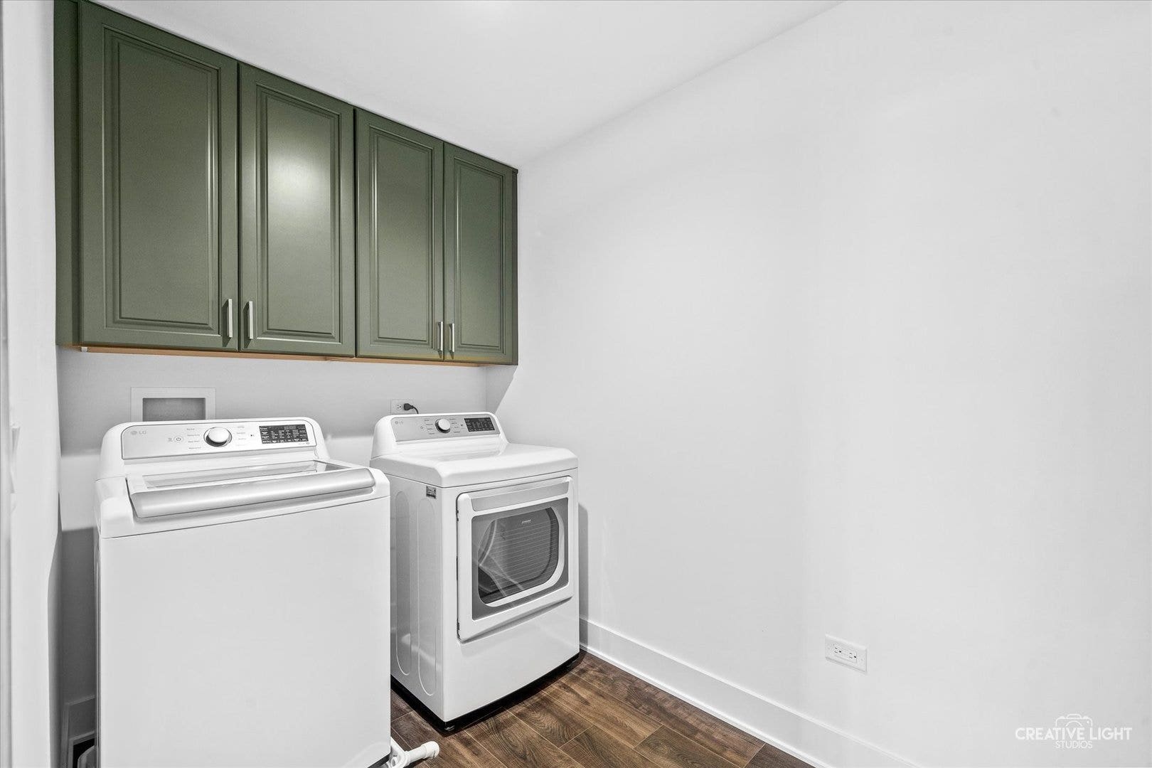 3527 S Riding Ridge, Elgin, IL 60124 3527 S Riding Ridge, Elgin, IL 60124