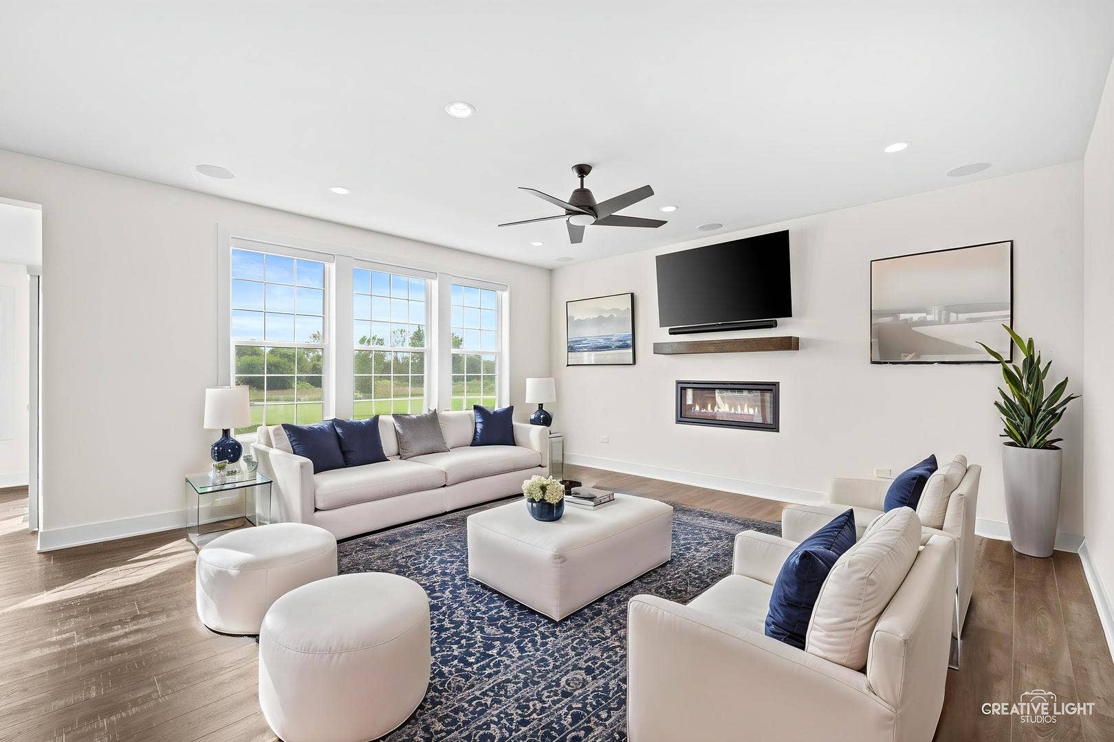 3527 S Riding Ridge, Elgin, IL 60124 3527 S Riding Ridge, Elgin, IL 60124