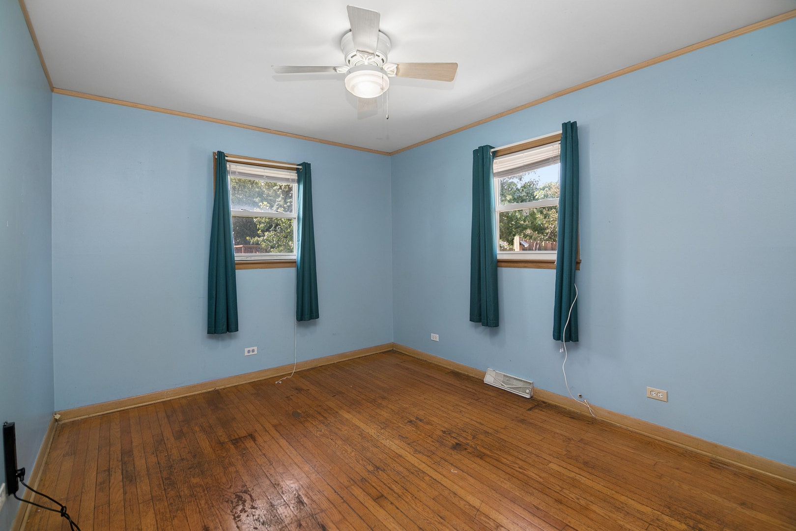 7840 W 76th Street, Bridgeview, IL 60455