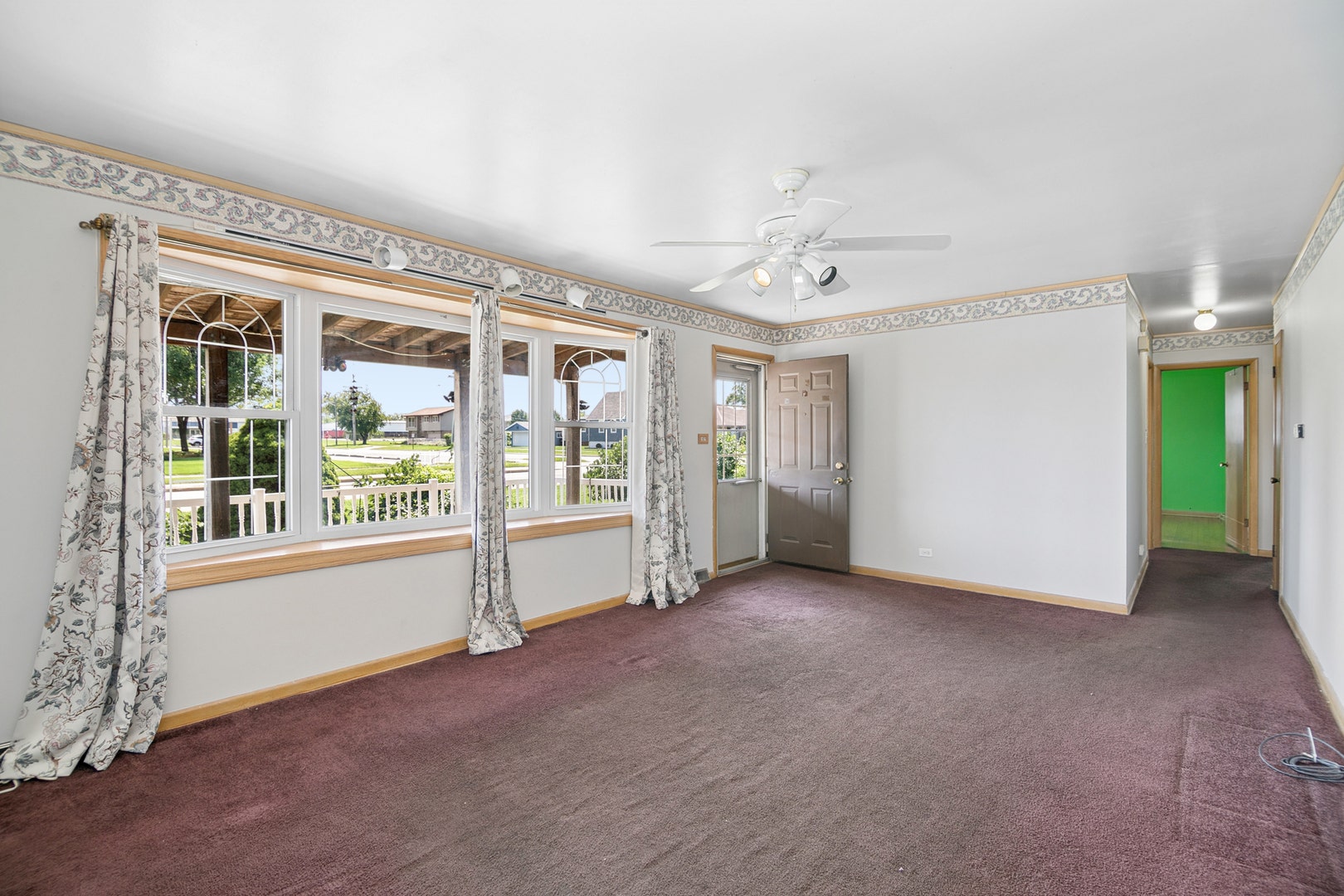 7840 W 76th Street, Bridgeview, IL 60455