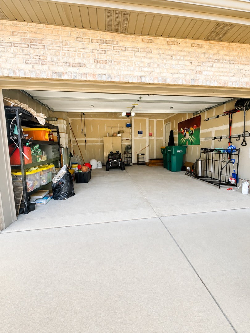 1276 Woburn Drive, Lemont, IL 60439