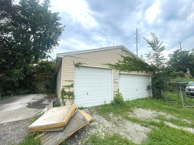 517 Gardner Street, Joliet, IL 60433 517 Gardner Street, Joliet, IL 60433