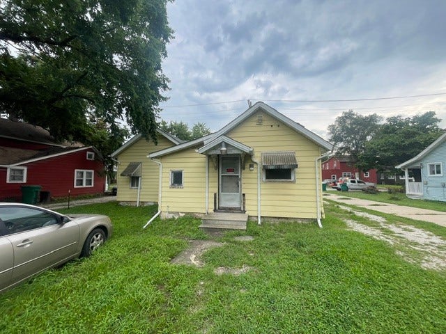 517 Gardner Street, Joliet, IL 60433 517 Gardner Street, Joliet, IL 60433