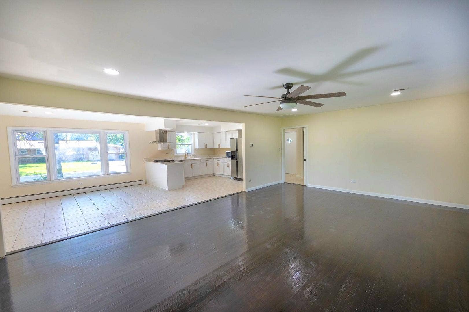 15725 New England Avenue, Tinley Park, IL 60477 15725 New England Avenue, Tinley Park, IL 60477