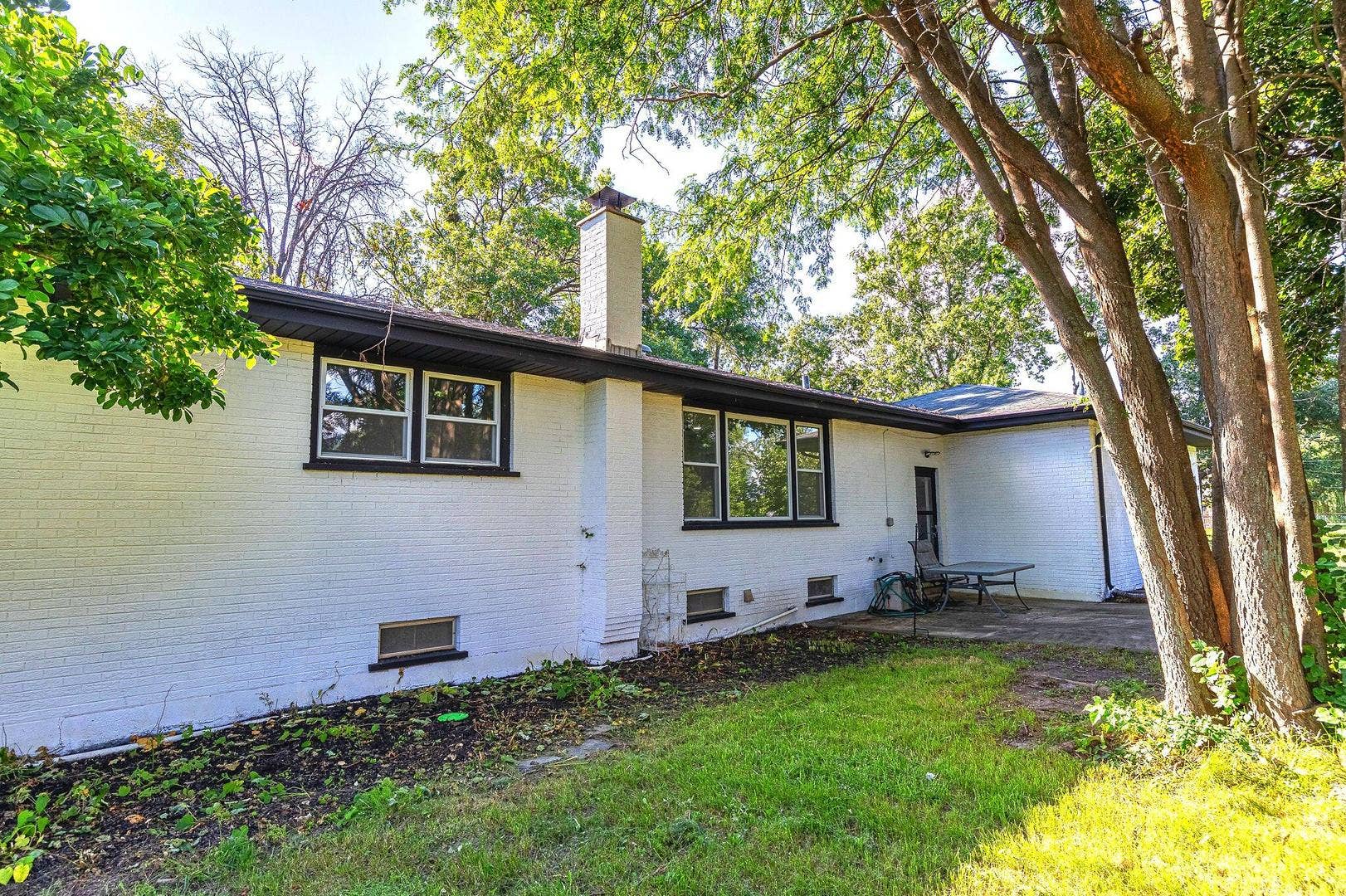 15725 New England Avenue, Tinley Park, IL 60477 15725 New England Avenue, Tinley Park, IL 60477