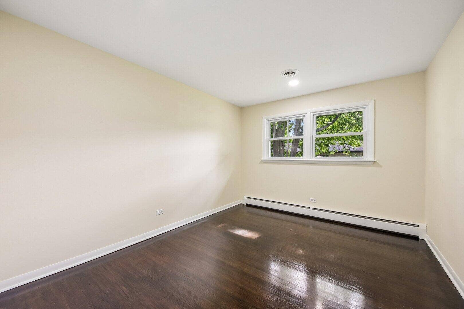 15725 New England Avenue, Tinley Park, IL 60477 15725 New England Avenue, Tinley Park, IL 60477