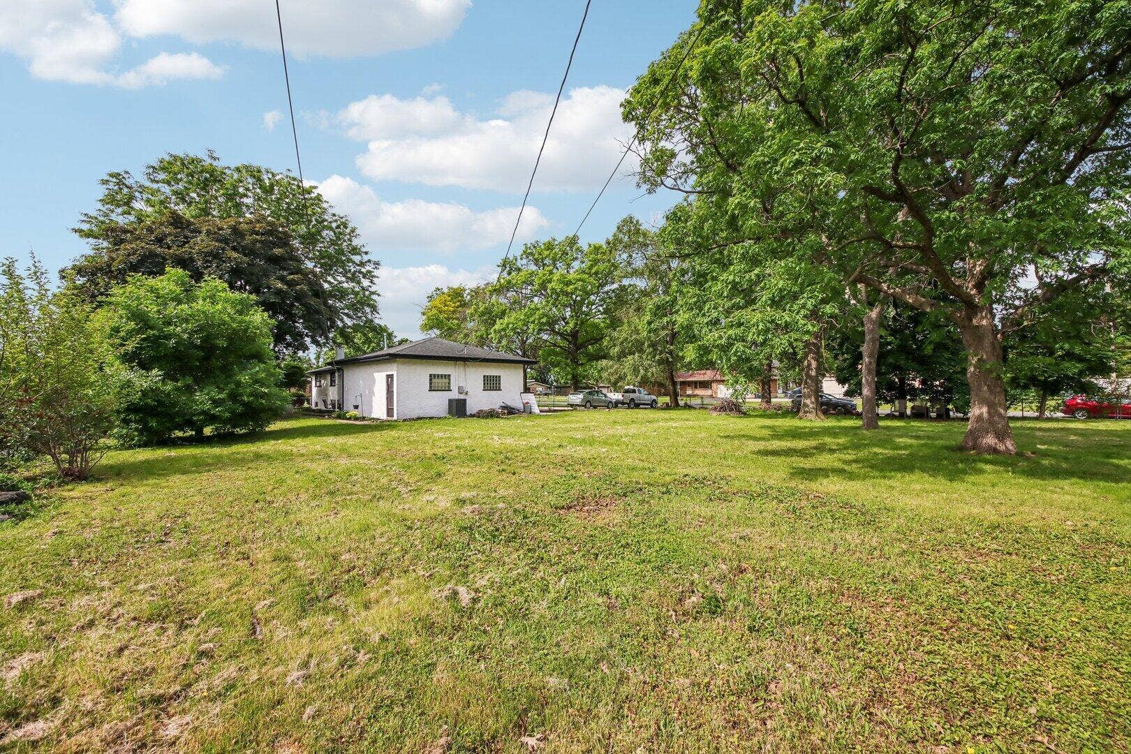 15725 New England Avenue, Tinley Park, IL 60477 15725 New England Avenue, Tinley Park, IL 60477