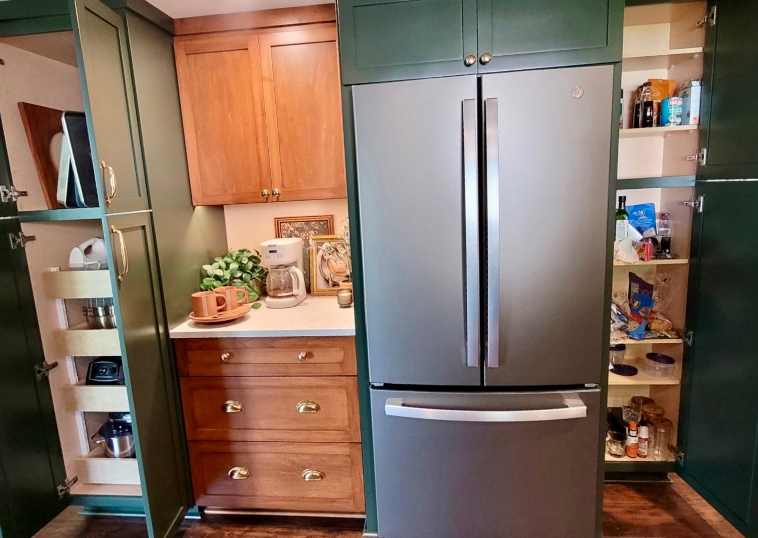 2412 Westline Drive, Joliet, IL 60431 2412 Westline Drive, Joliet, IL 60431