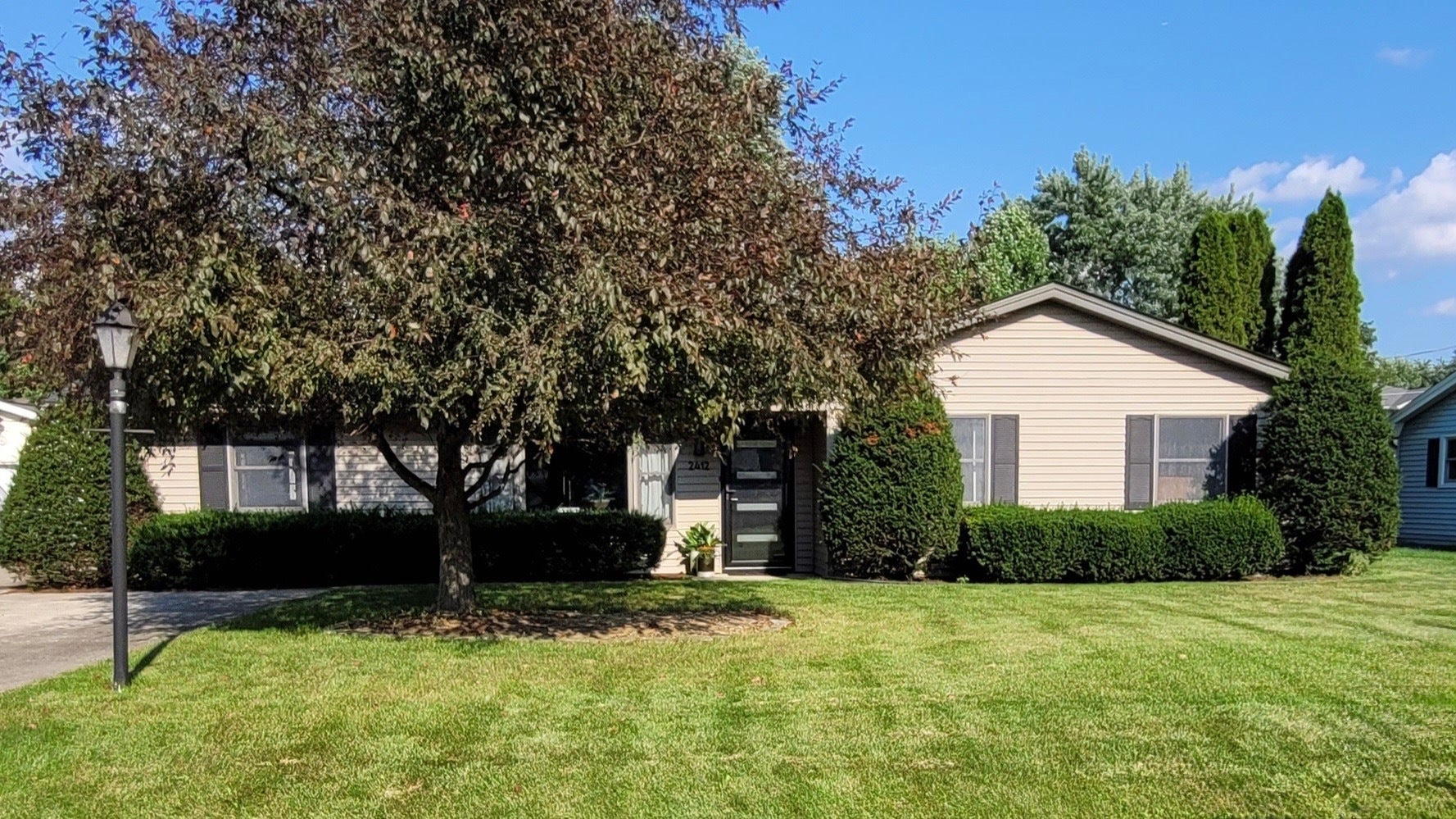 2412 Westline Drive, Joliet, IL 60431 2412 Westline Drive, Joliet, IL 60431