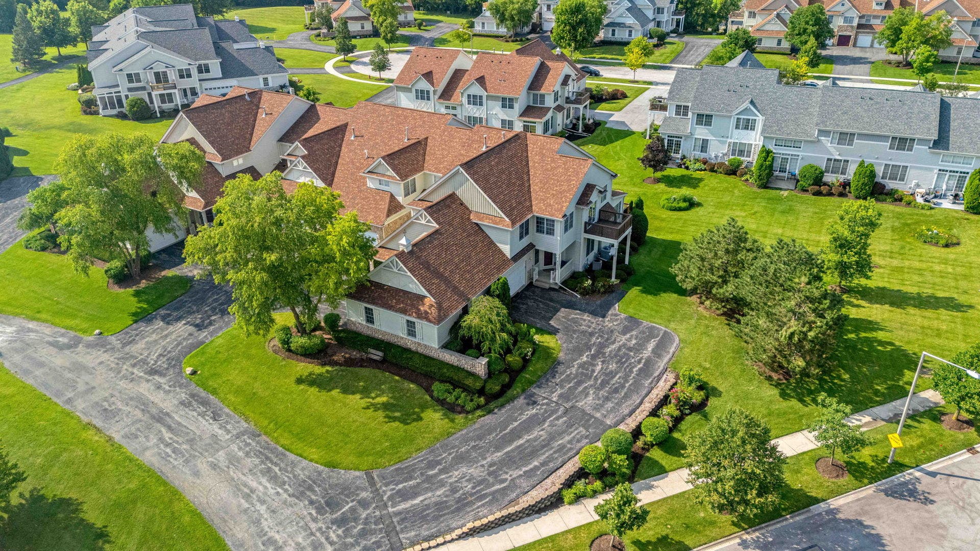 21332 Windy Hill Drive, Frankfort, IL 60423 21332 Windy Hill Drive, Frankfort, IL 60423