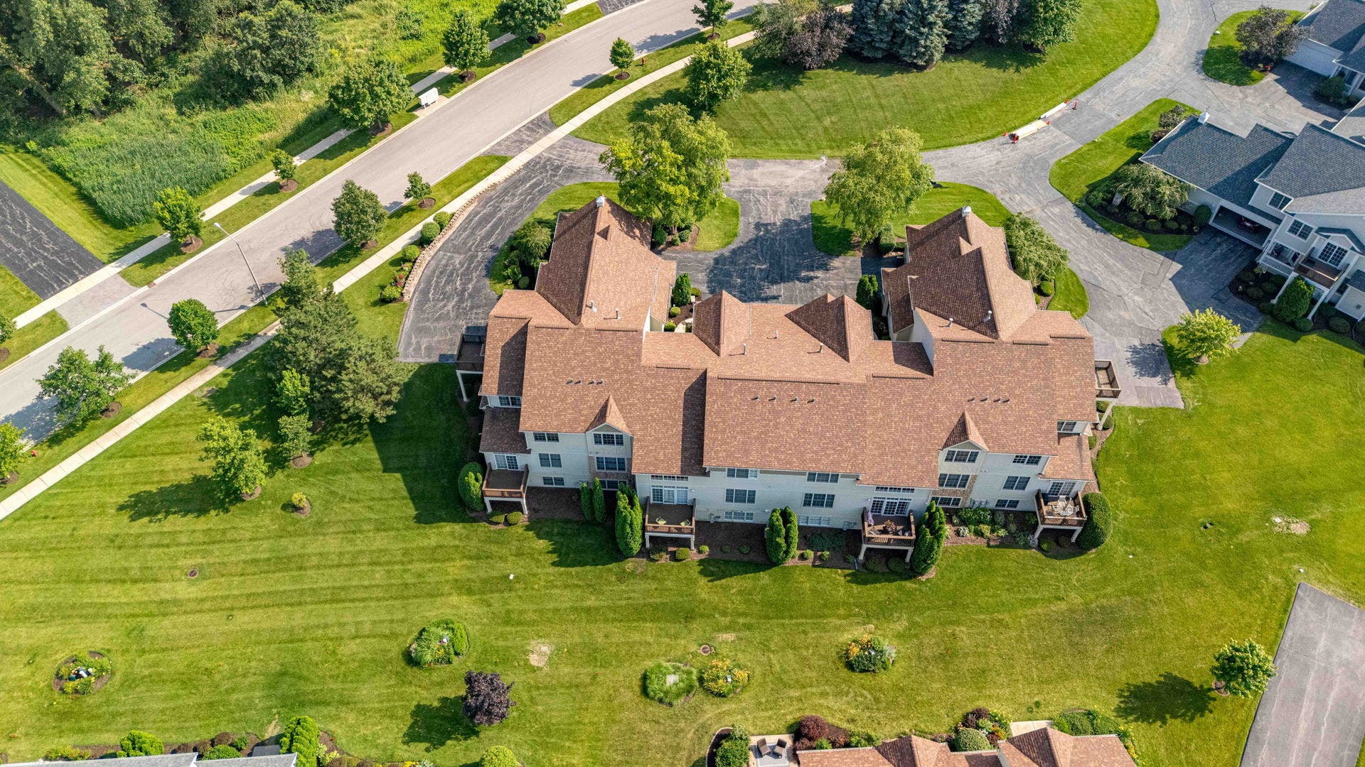 21332 Windy Hill Drive, Frankfort, IL 60423 21332 Windy Hill Drive, Frankfort, IL 60423