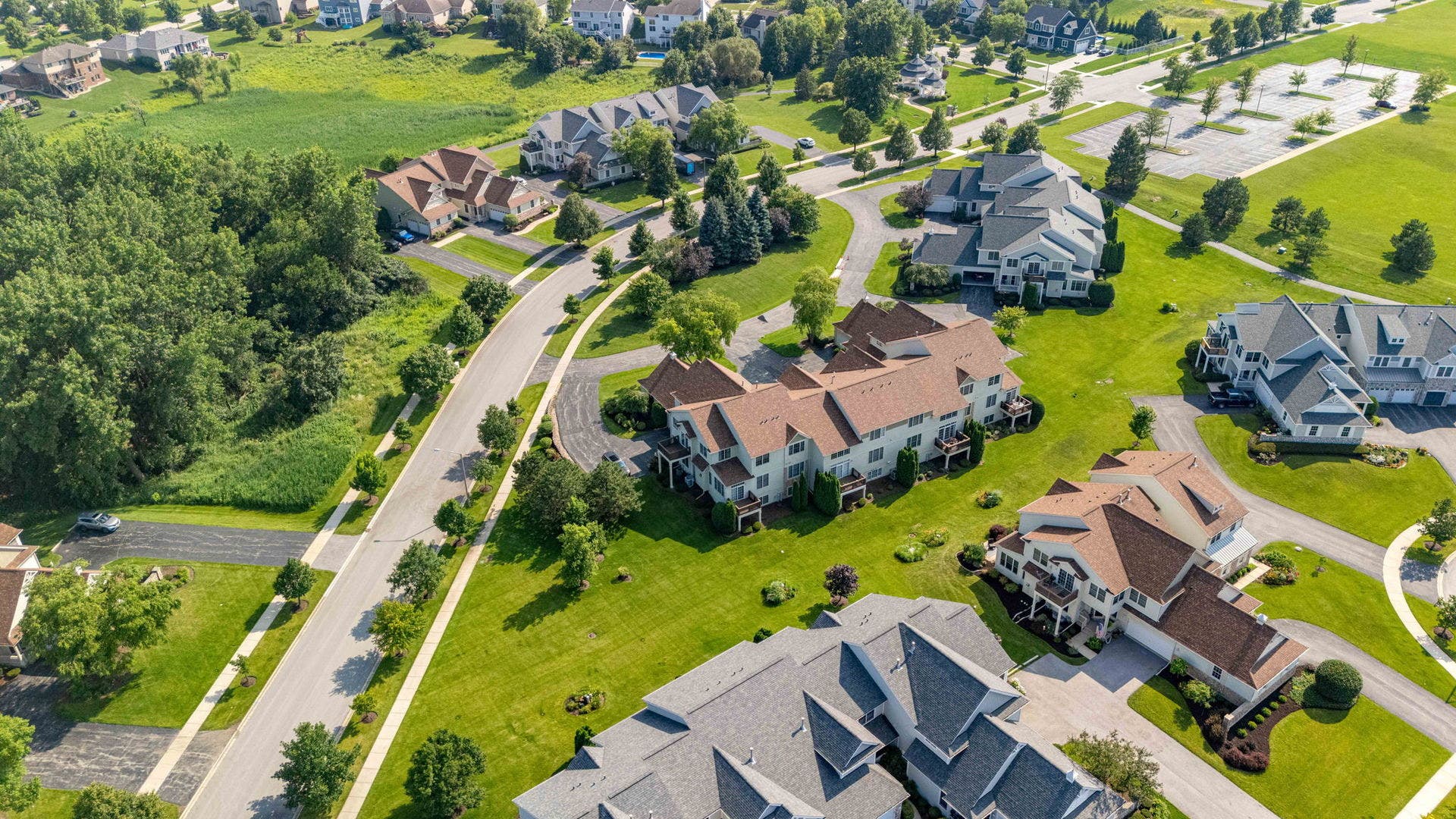 21332 Windy Hill Drive, Frankfort, IL 60423 21332 Windy Hill Drive, Frankfort, IL 60423