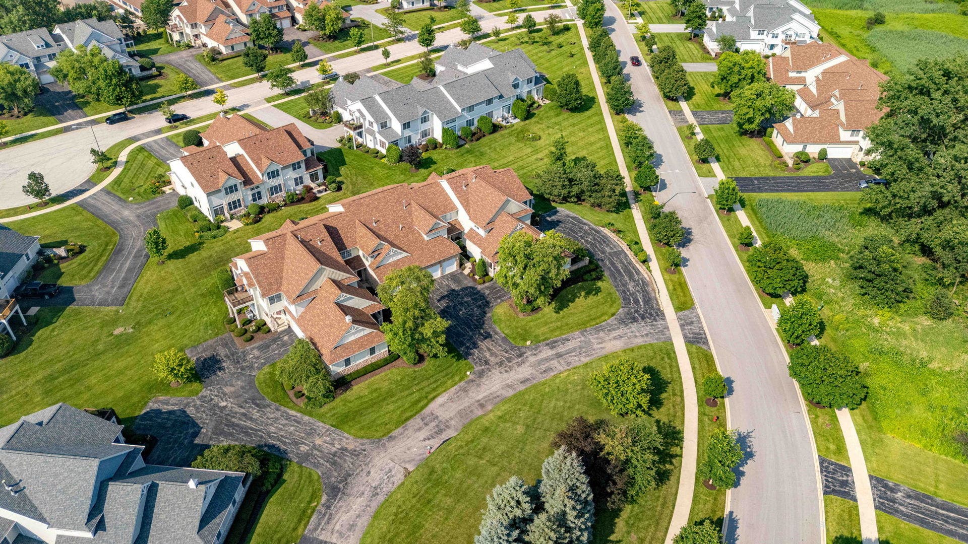 21332 Windy Hill Drive, Frankfort, IL 60423 21332 Windy Hill Drive, Frankfort, IL 60423