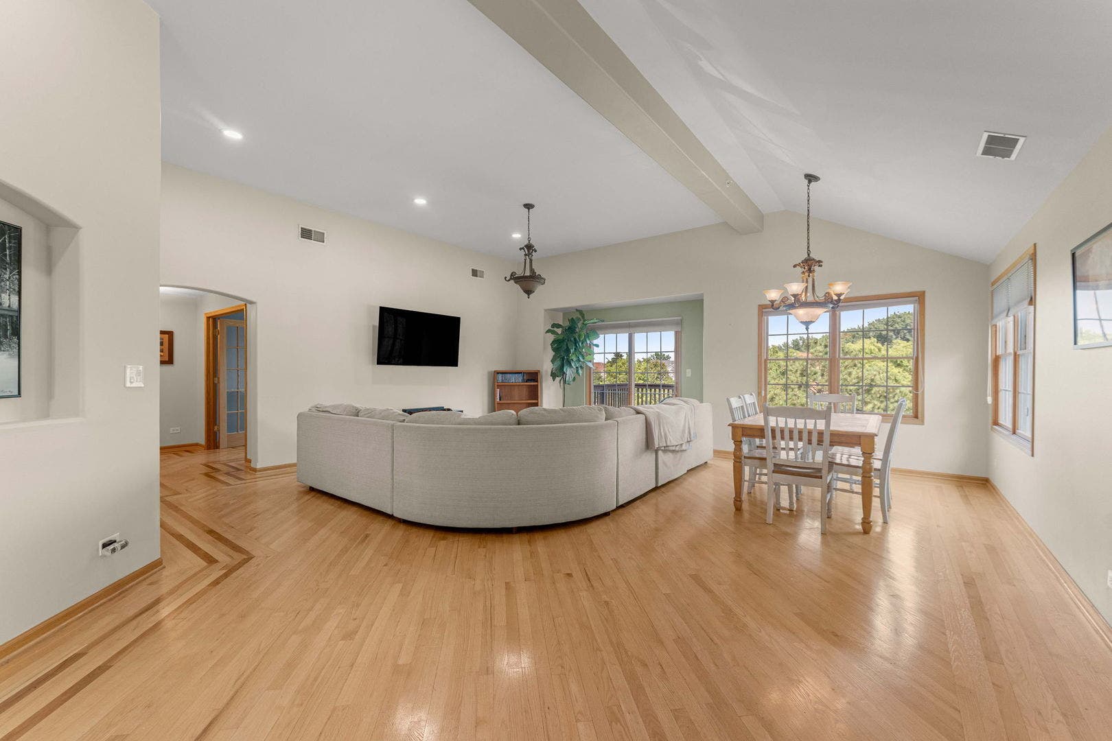 21332 Windy Hill Drive, Frankfort, IL 60423 21332 Windy Hill Drive, Frankfort, IL 60423