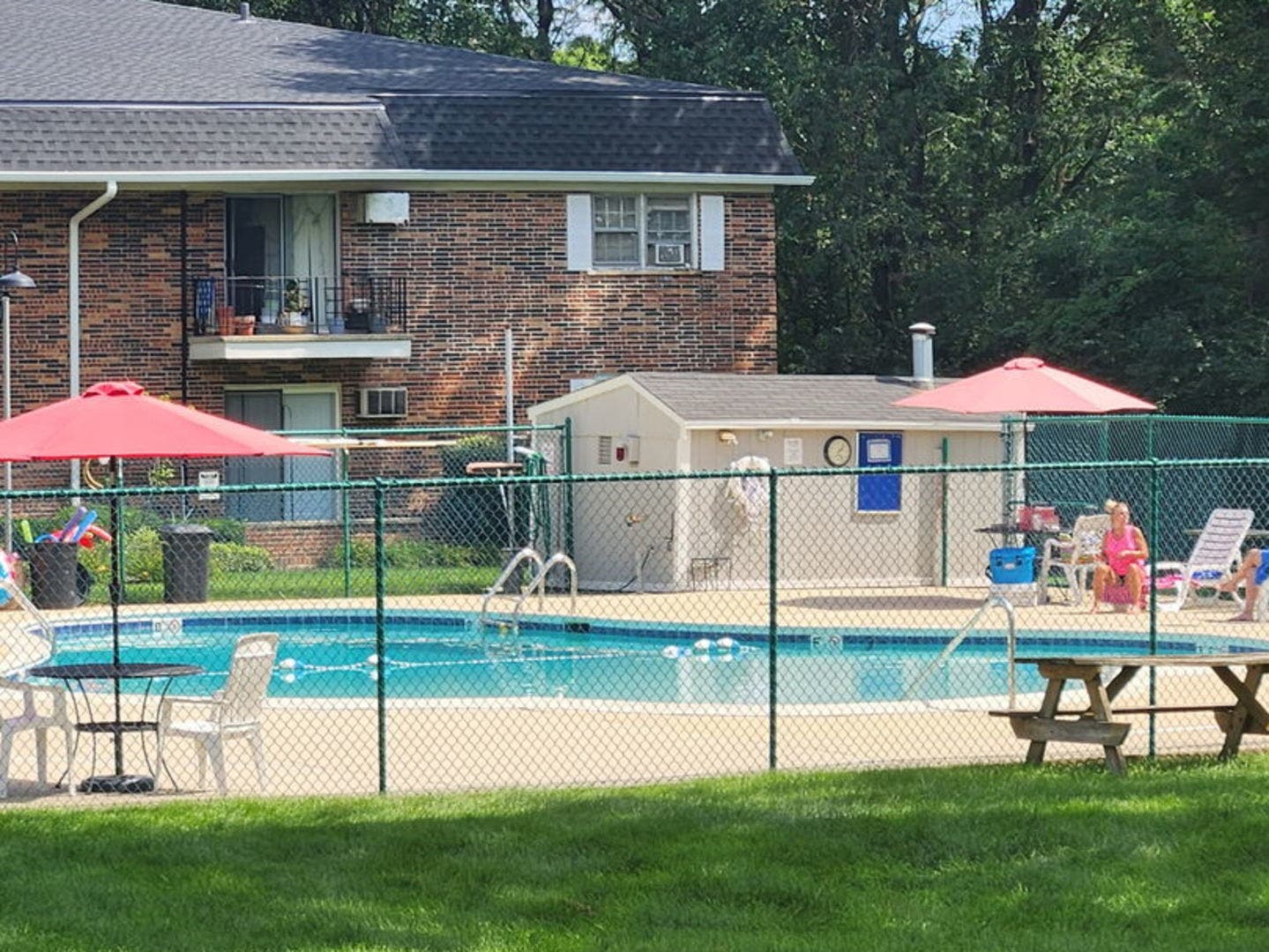 2415 Ogden Avenue, #5, Downers Grove, IL 60515 2415 Ogden Avenue, #5, Downers Grove, IL 60515