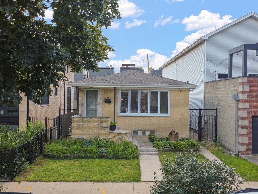 Property photo for 2455 W Erie Street, Chicago, IL