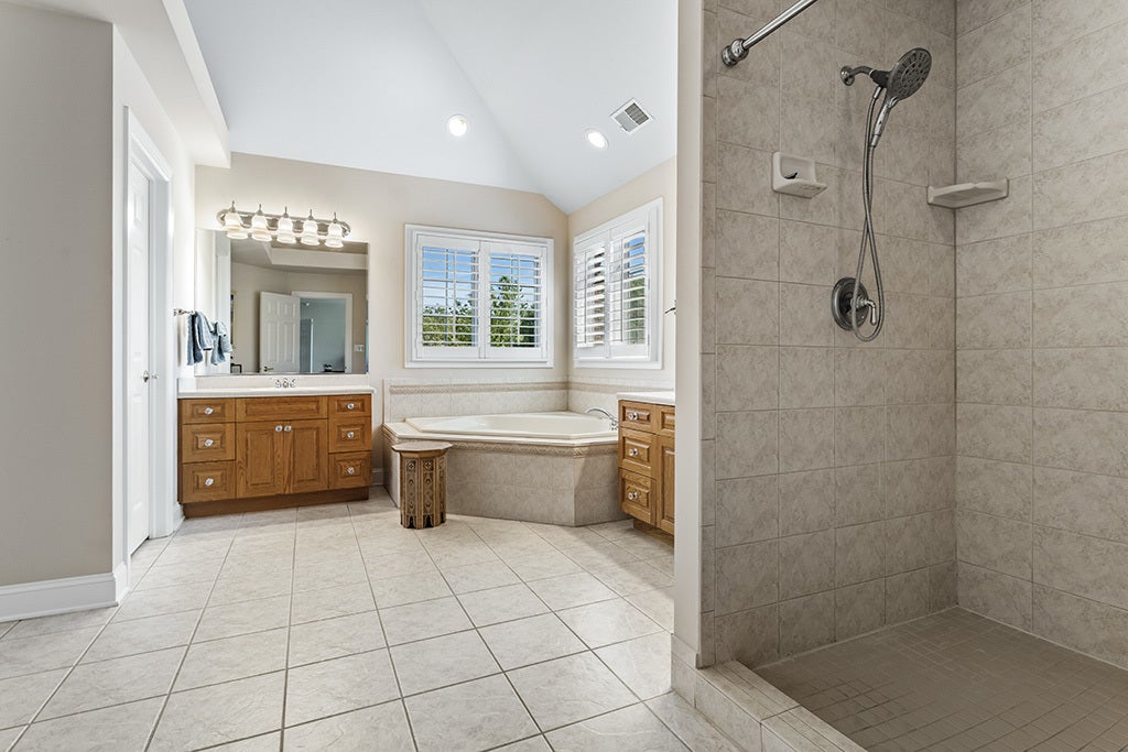 54 Long Cove Drive, Lemont, IL 60439 54 Long Cove Drive, Lemont, IL 60439