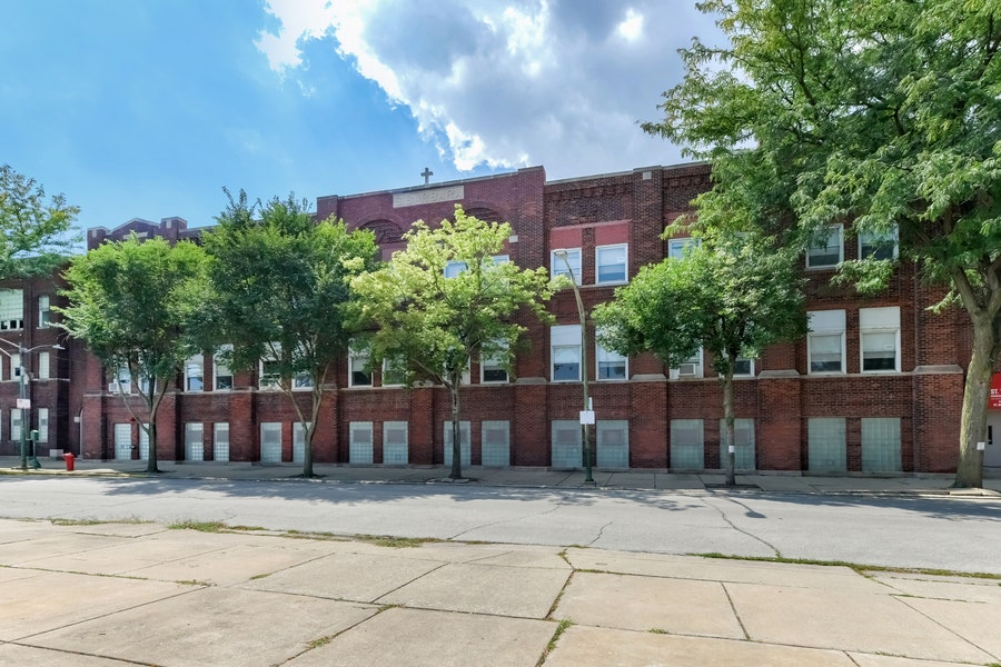 Property photo for 2812 S Quinn Street, Chicago, IL