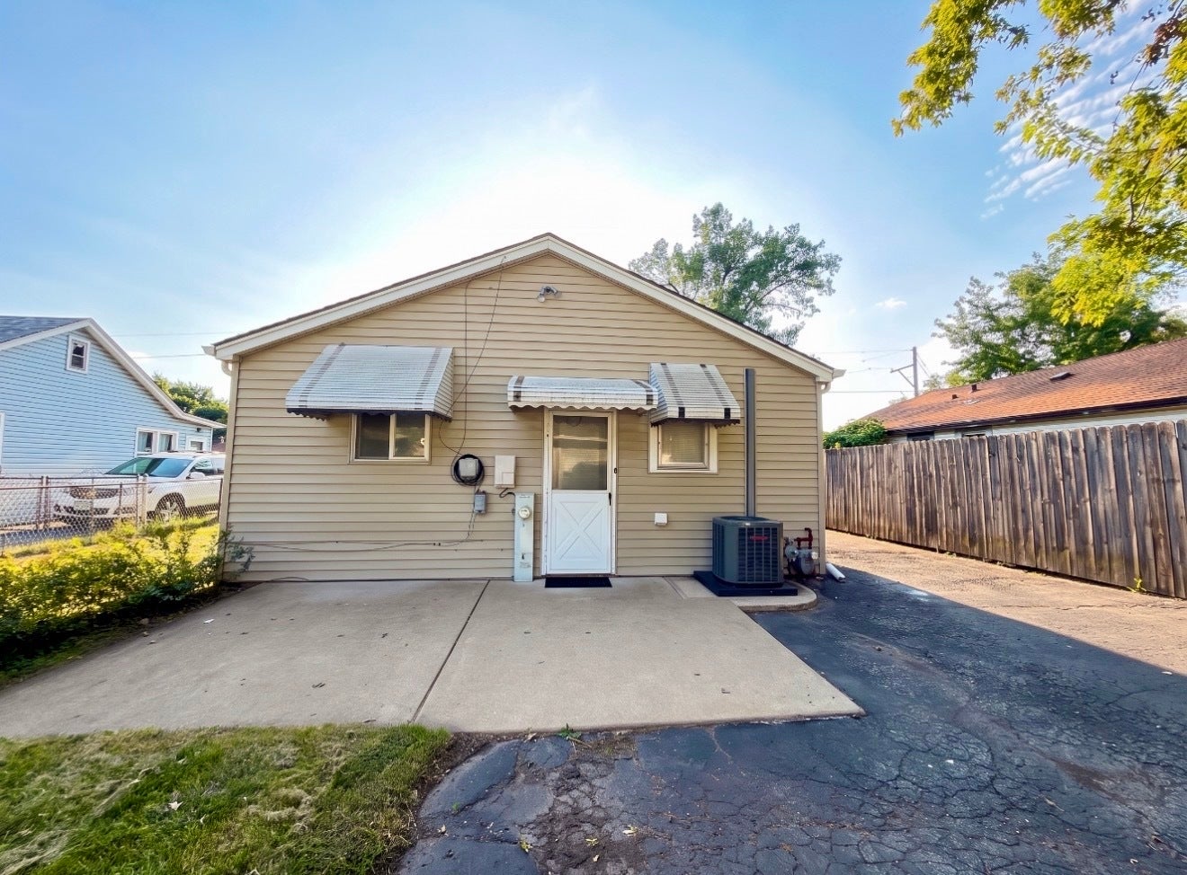 8913 Central Avenue, Oak Lawn, IL 60453 8913 Central Avenue, Oak Lawn, IL 60453
