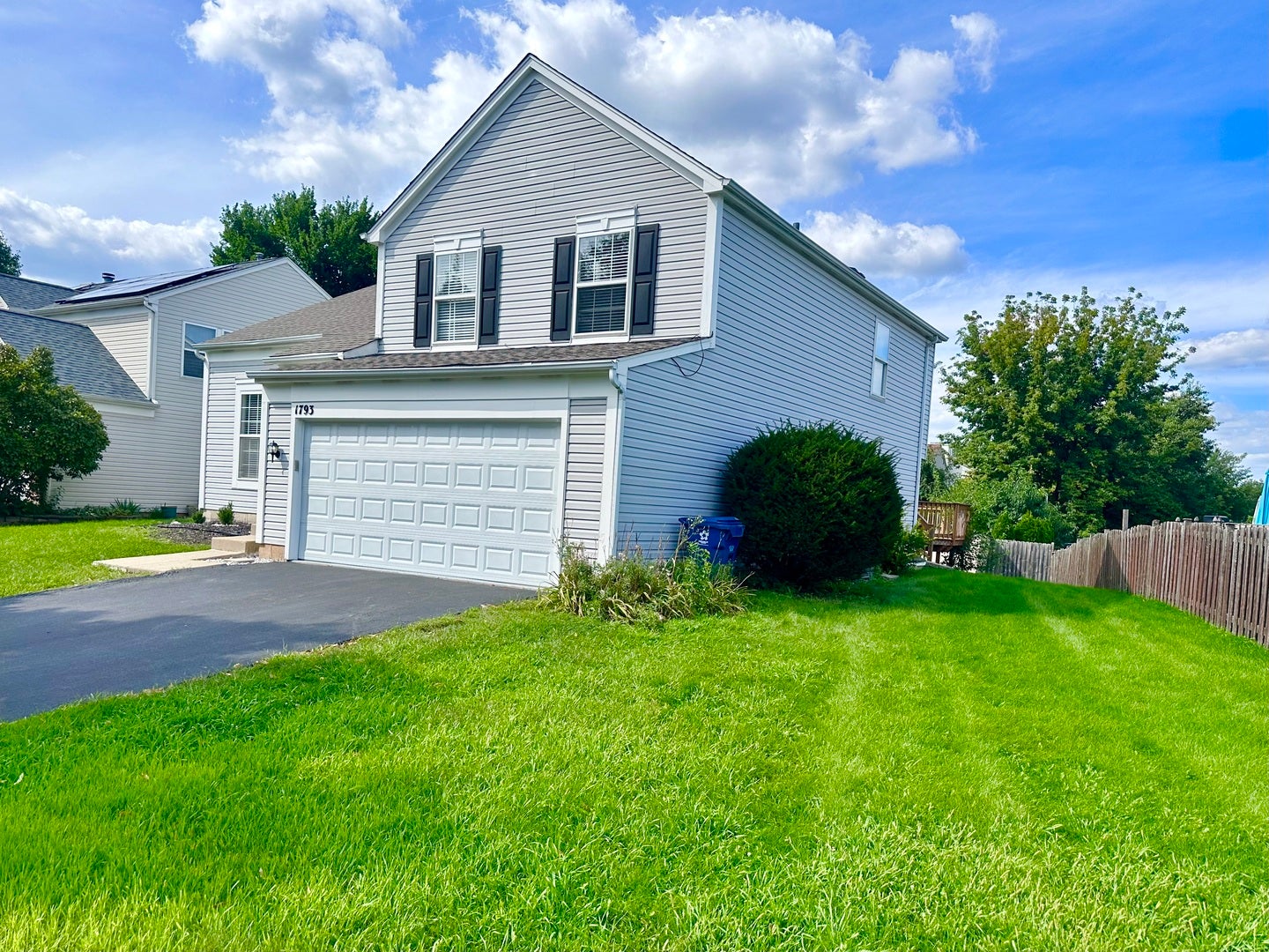 1793 DELTA Drive, Aurora, IL 60503 1793 DELTA Drive, Aurora, IL 60503