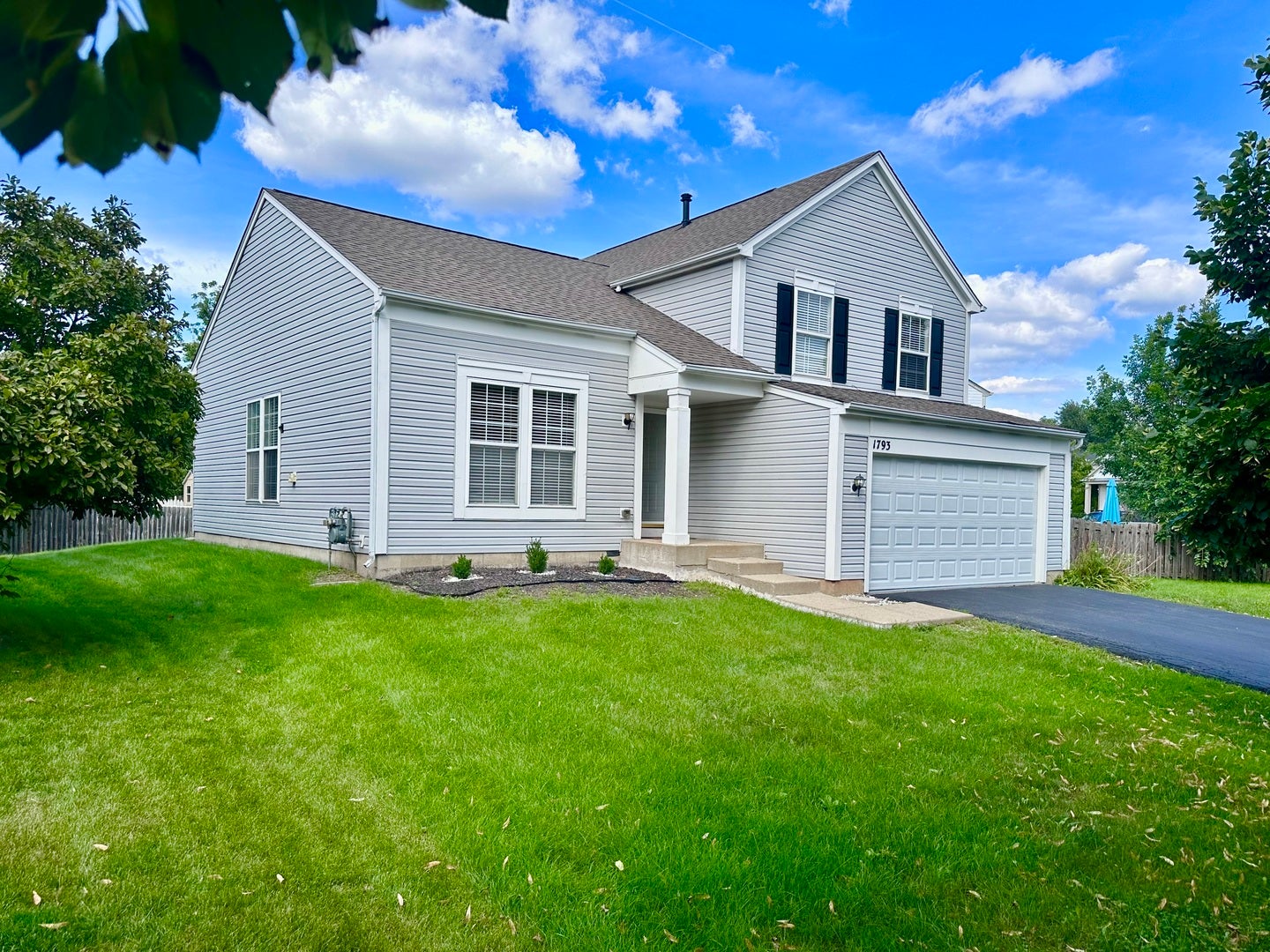 1793 DELTA Drive, Aurora, IL 60503 1793 DELTA Drive, Aurora, IL 60503