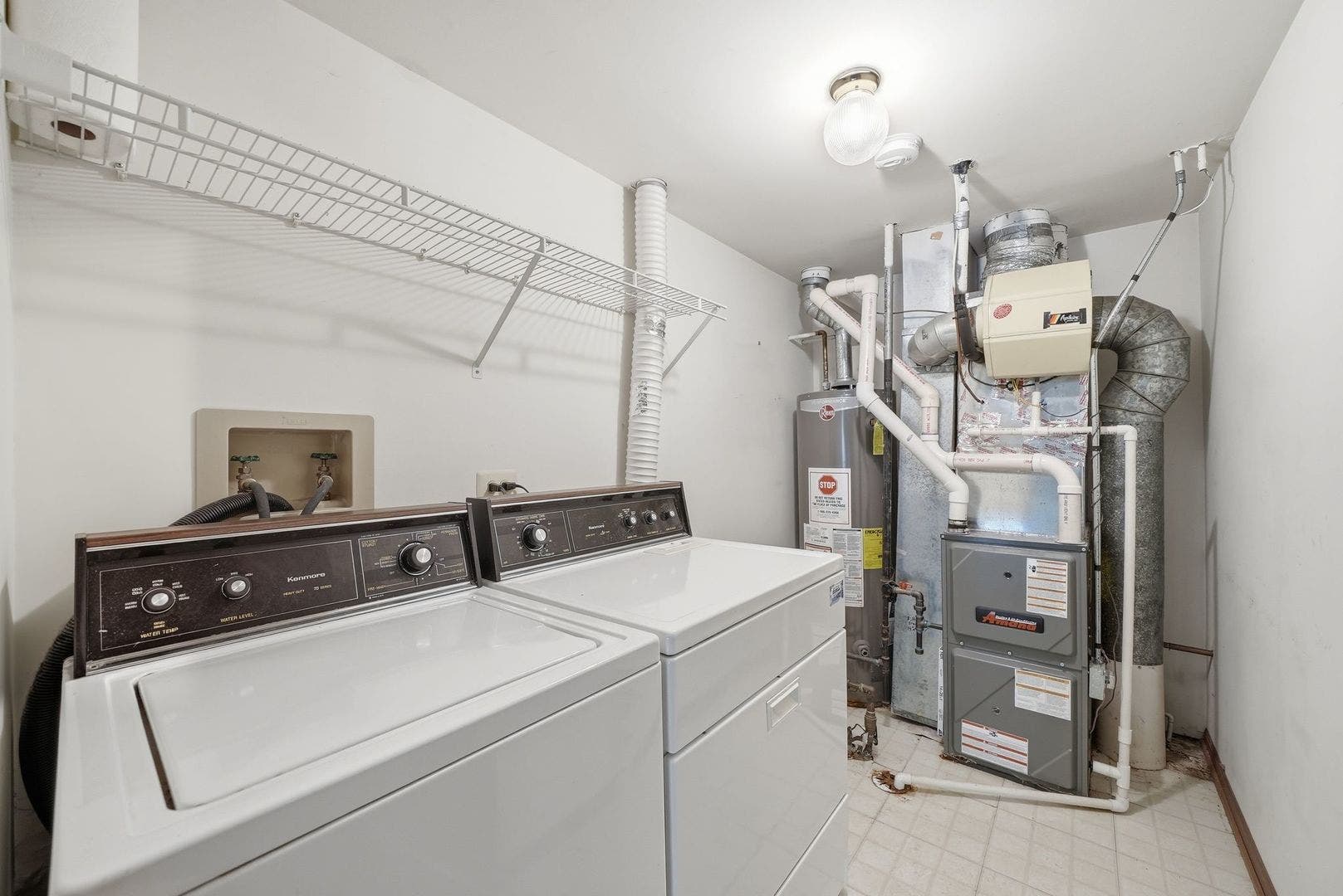 864 N Shady Oaks Drive, #864, Elgin, IL 60120 864 N Shady Oaks Drive, #864, Elgin, IL 60120