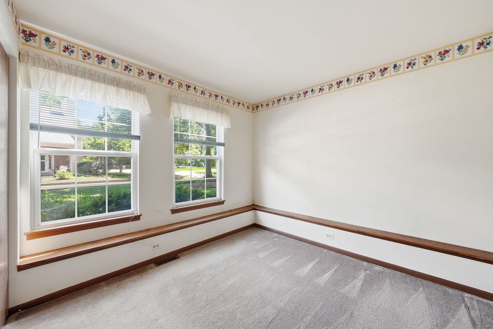 864 N Shady Oaks Drive, #864, Elgin, IL 60120 864 N Shady Oaks Drive, #864, Elgin, IL 60120