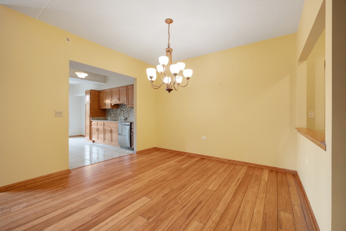 18650 Pine Lake Drive, #1D, Tinley Park, IL 60477