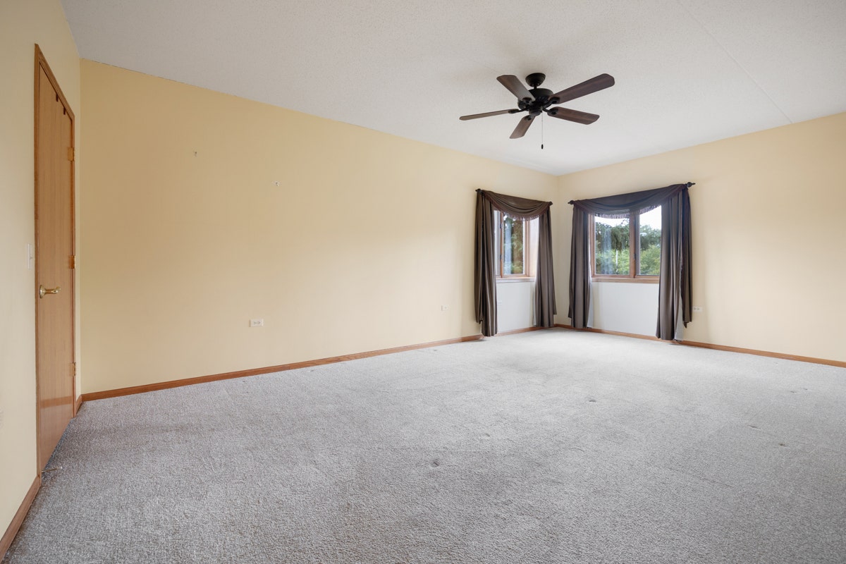 18650 Pine Lake Drive, #1D, Tinley Park, IL 60477