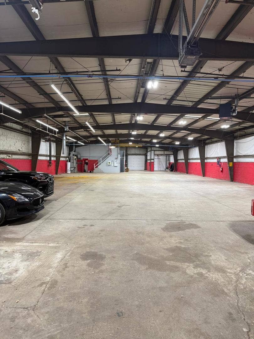 7330 Duvan Drive, Tinley Park, IL 60477 7330 Duvan Drive, Tinley Park, IL 60477
