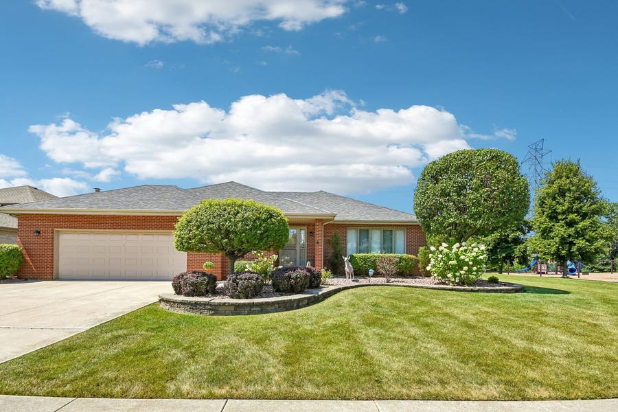 Property photo for 14854 S Carlton Lane, Homer Glen, IL