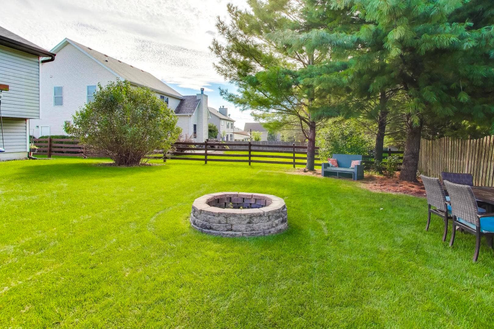 907 Joanne Drive, Minooka, IL 60447 907 Joanne Drive, Minooka, IL 60447