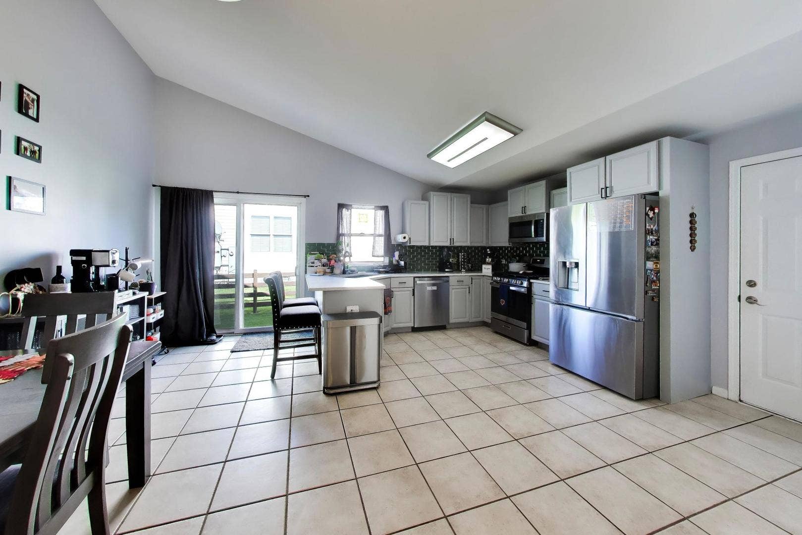 907 Joanne Drive, Minooka, IL 60447 907 Joanne Drive, Minooka, IL 60447