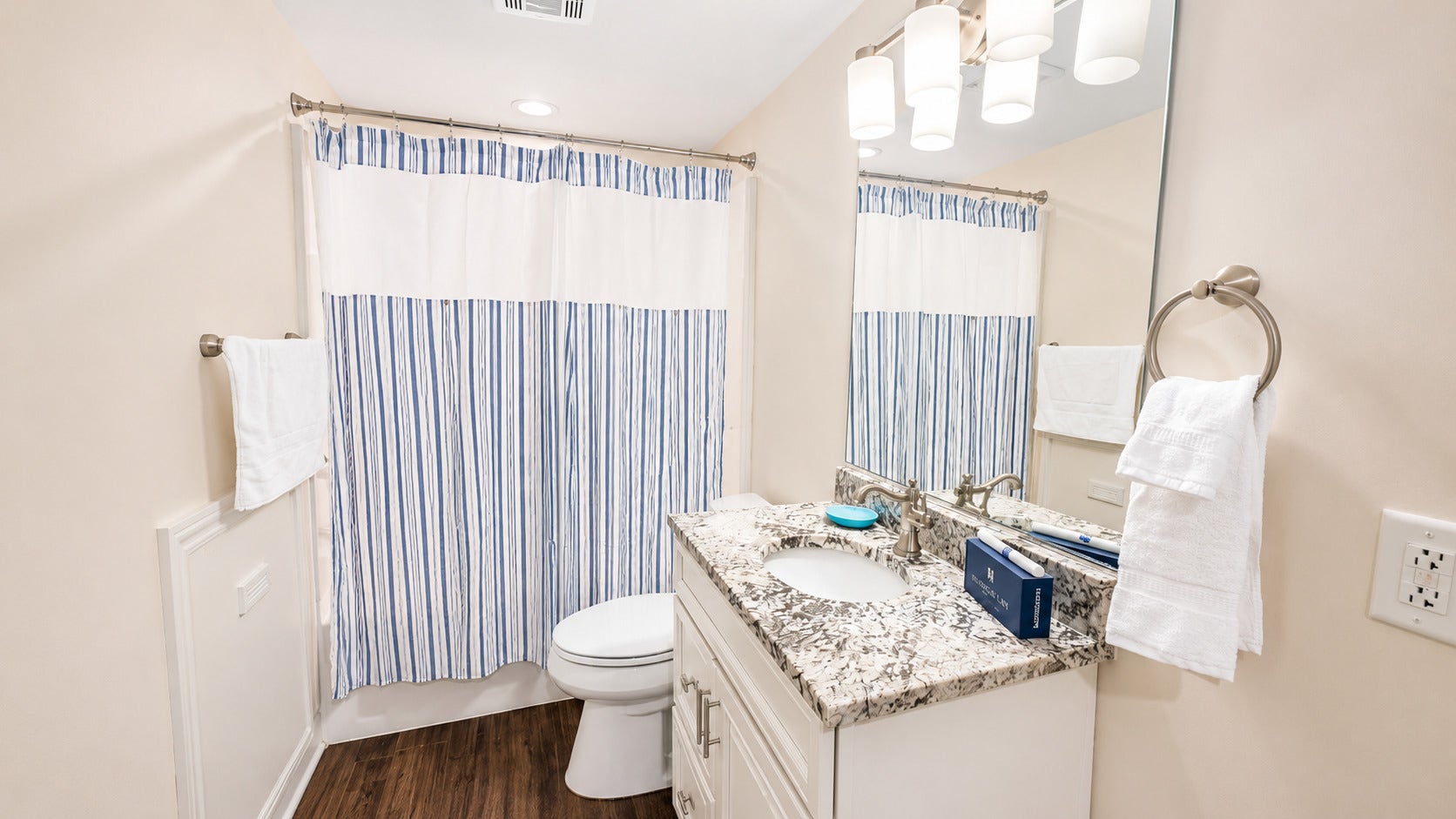 8 Port Place, Ottawa, IL 61350 8 Port Place, Ottawa, IL 61350