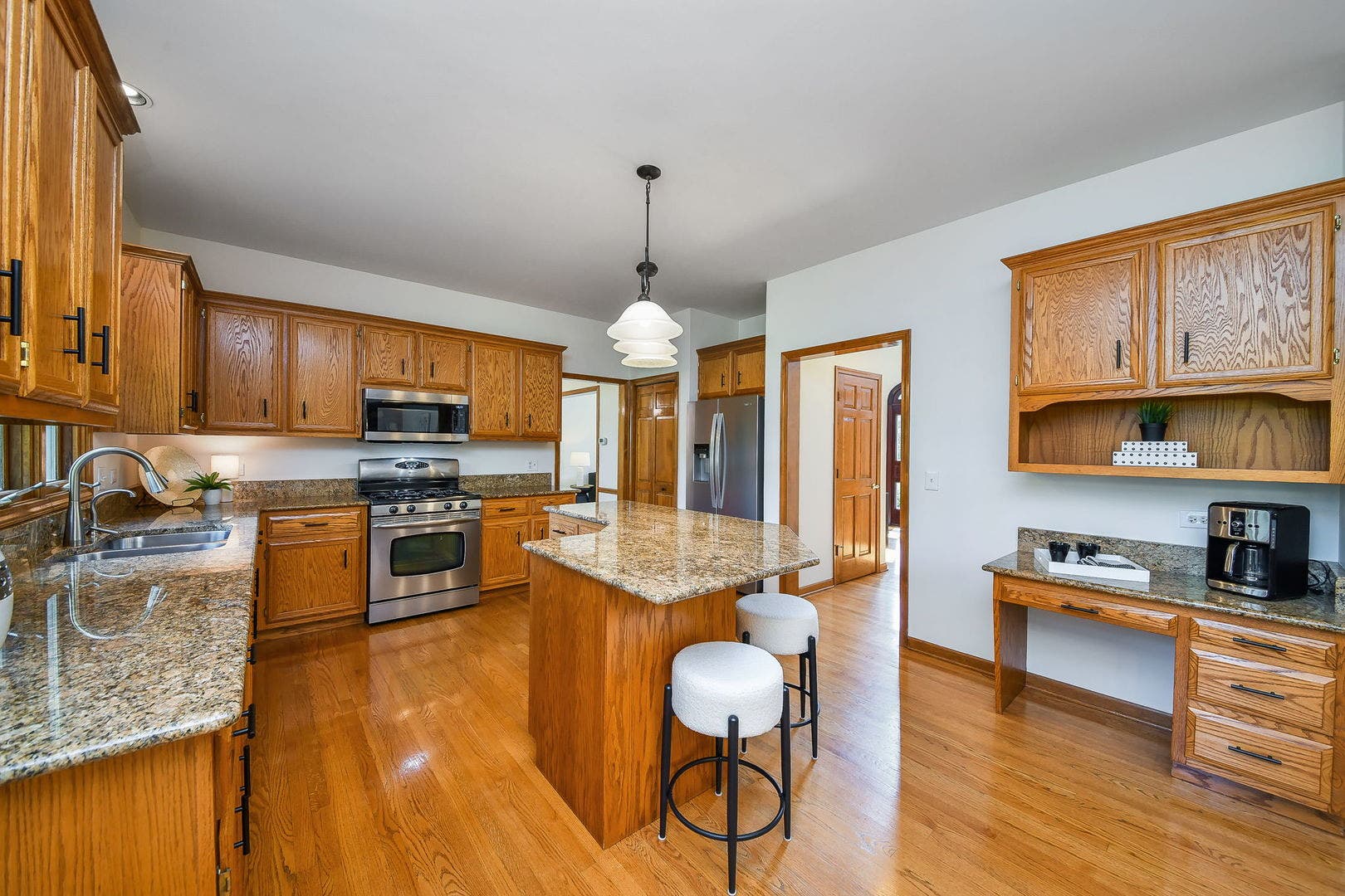 417 Saratoga Drive, Aurora, IL 60502 417 Saratoga Drive, Aurora, IL 60502