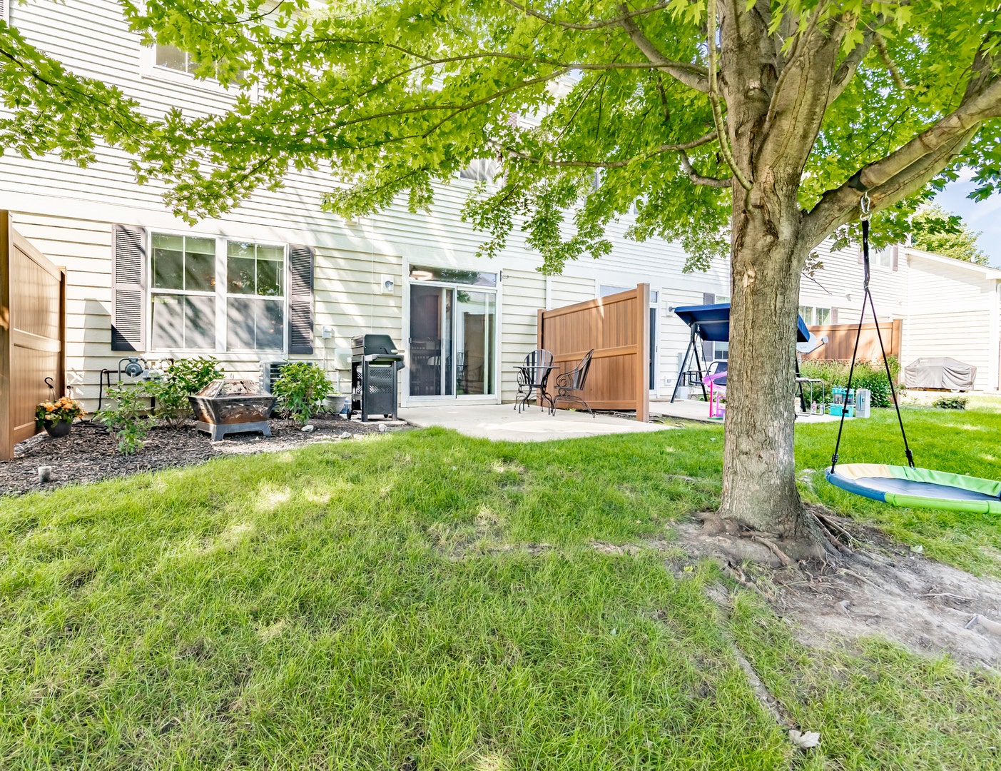 3167 Pearl Street, Elgin, IL 60124 3167 Pearl Street, Elgin, IL 60124