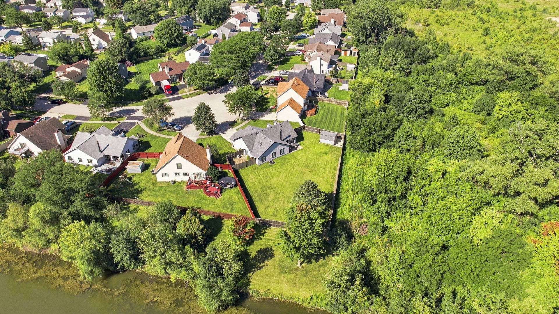 326 Homewood Drive, Bolingbrook, IL 60440 326 Homewood Drive, Bolingbrook, IL 60440
